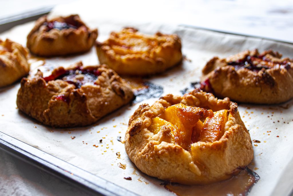 Galettes de Duraznos y Ciruelas